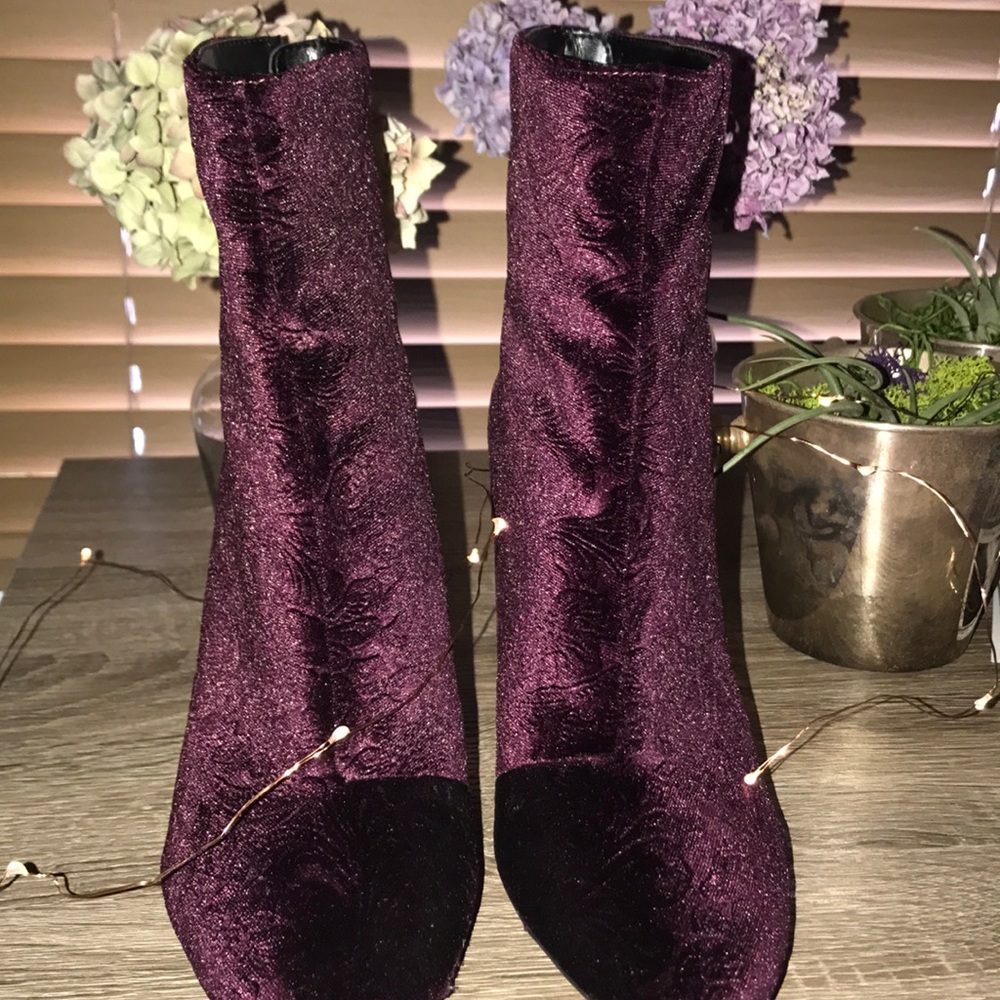 Velvet booties